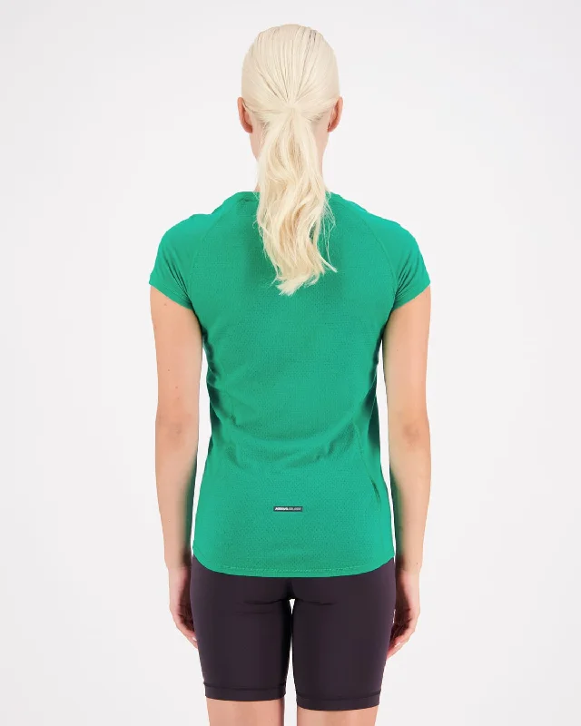 Bella Merino Air-Con Tee - Pop Green