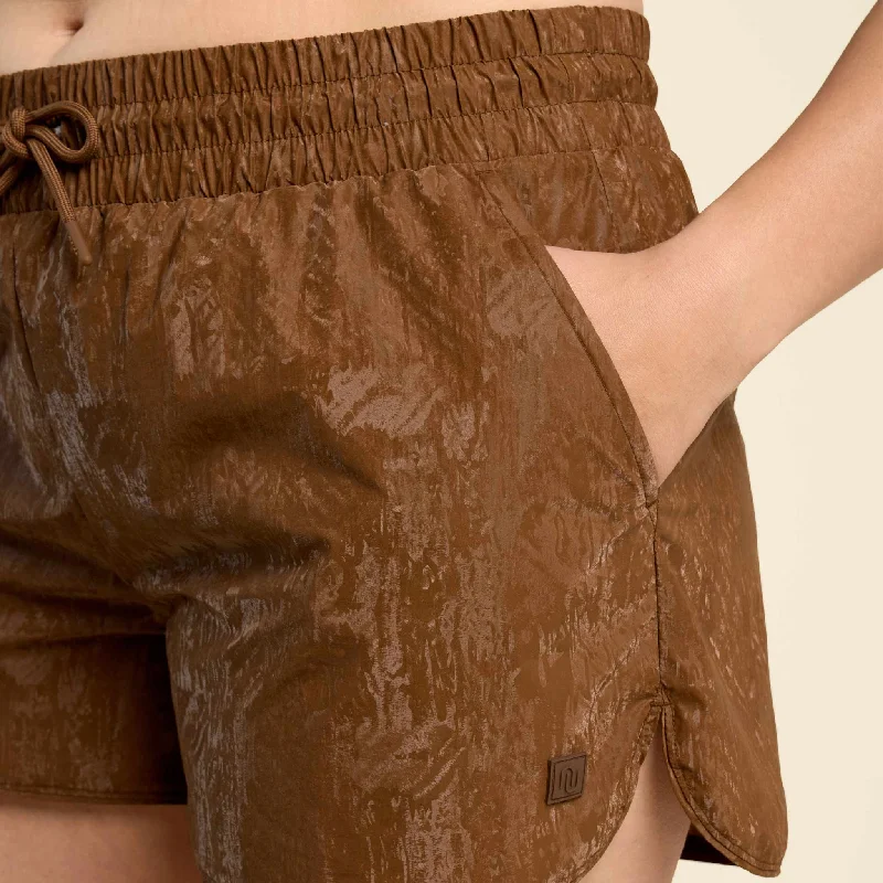 Retro Track Shorts | Chocolate