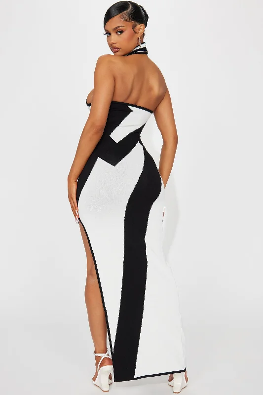 Abstract Halter Maxi Dress - Black/White