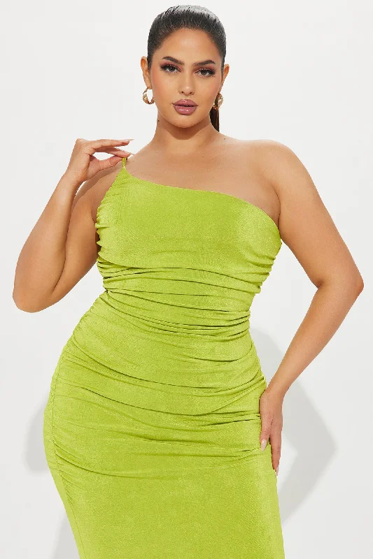 Aleyna Slinky Maxi Dress - Lime