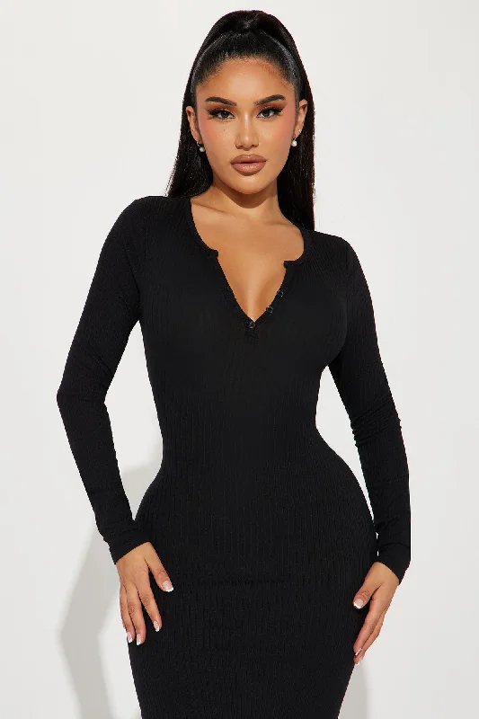 Jayda Ribbed Maxi Dress - Black