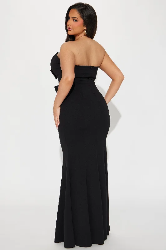 Noir Elegance Gown - Black