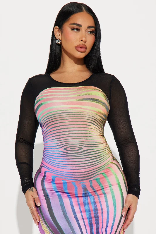 You're An Illusion Maxi Dress Set - Multi Color